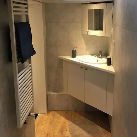 Captain's Cabin: Cosy Flat On A House Boat * 斯特拉斯堡
